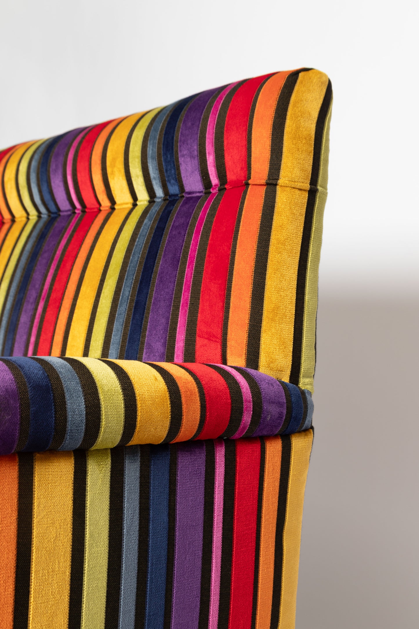 Antiker Gründerzeit Sessel im Rainbow Design, 1890er