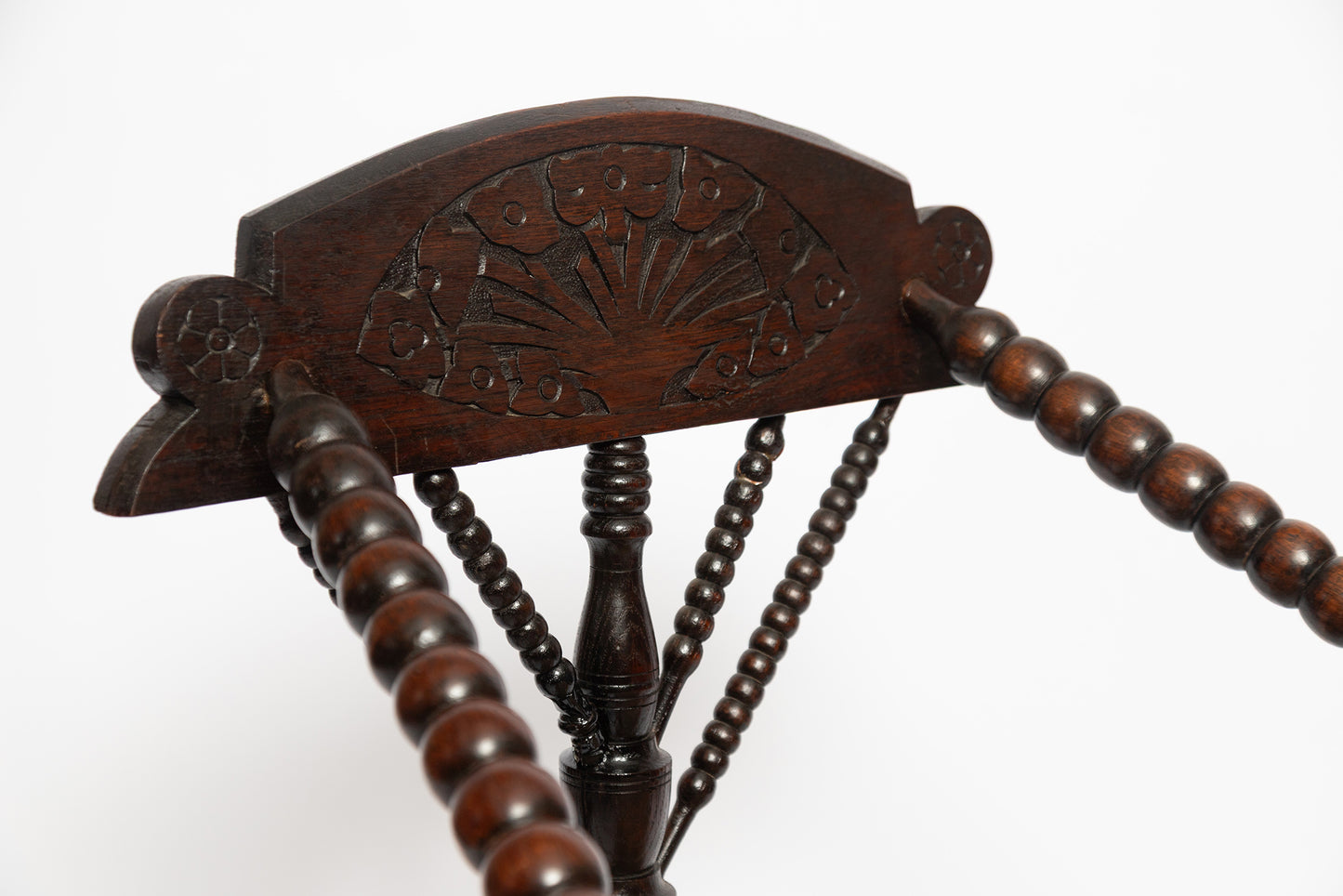 Worpswede Armlehnstuhl mit Original Rush Weave & Kiefernholz, 1925