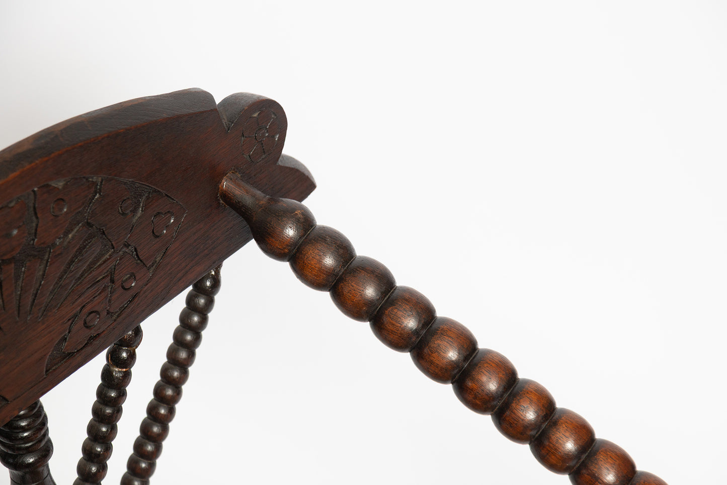 Worpswede Armlehnstuhl mit Original Rush Weave & Kiefernholz, 1925