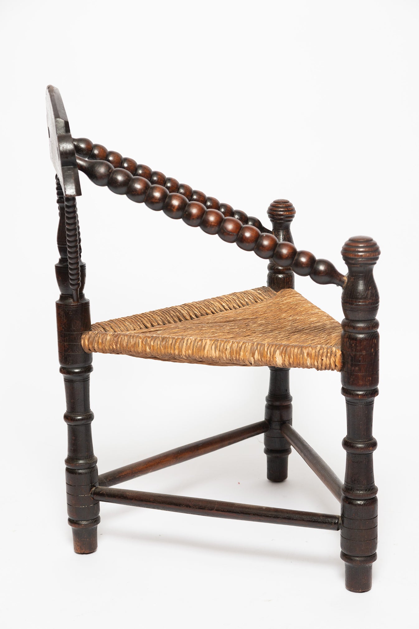 Worpswede Armlehnstuhl mit Original Rush Weave & Kiefernholz, 1925