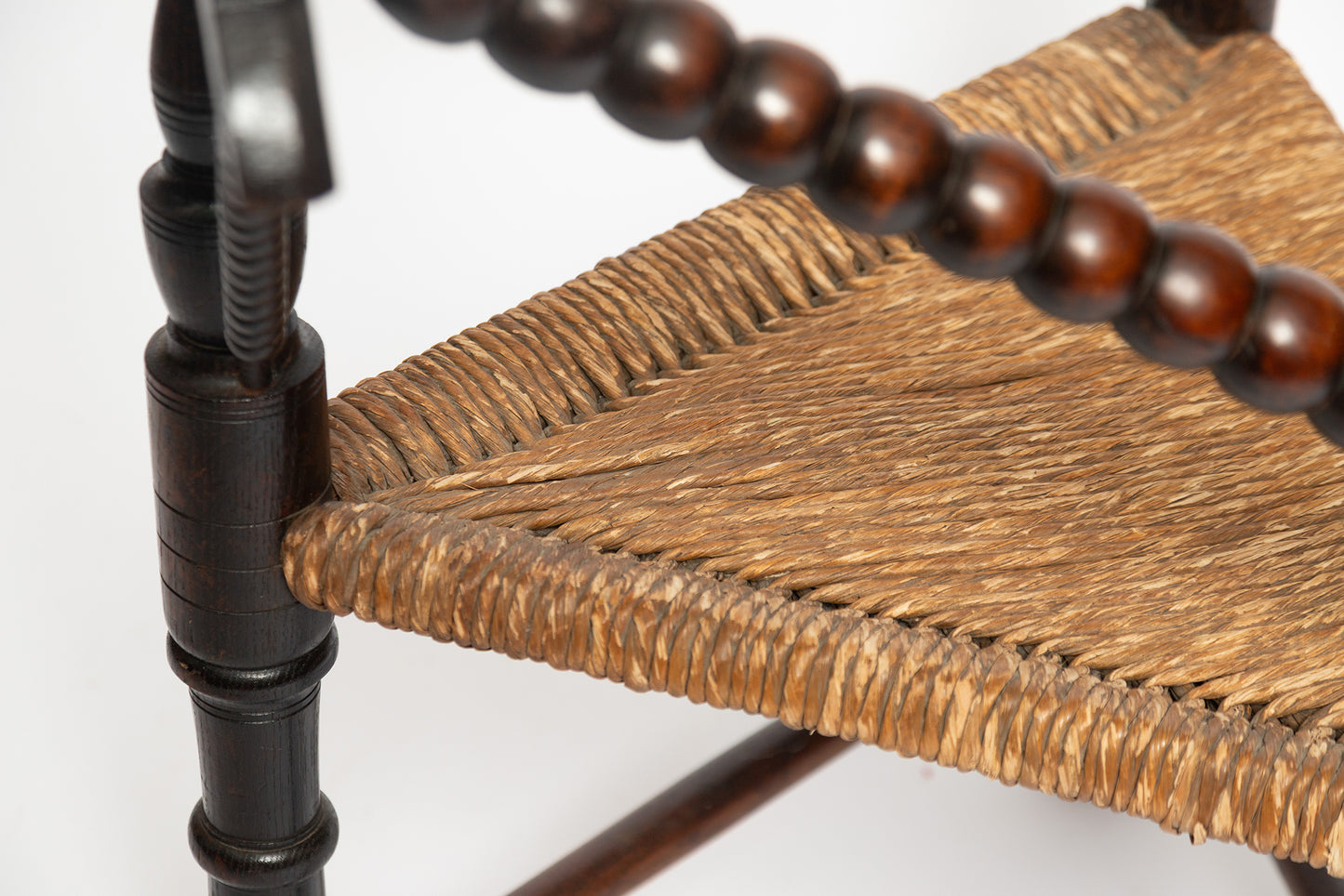 Worpswede Armlehnstuhl mit Original Rush Weave & Kiefernholz, 1925