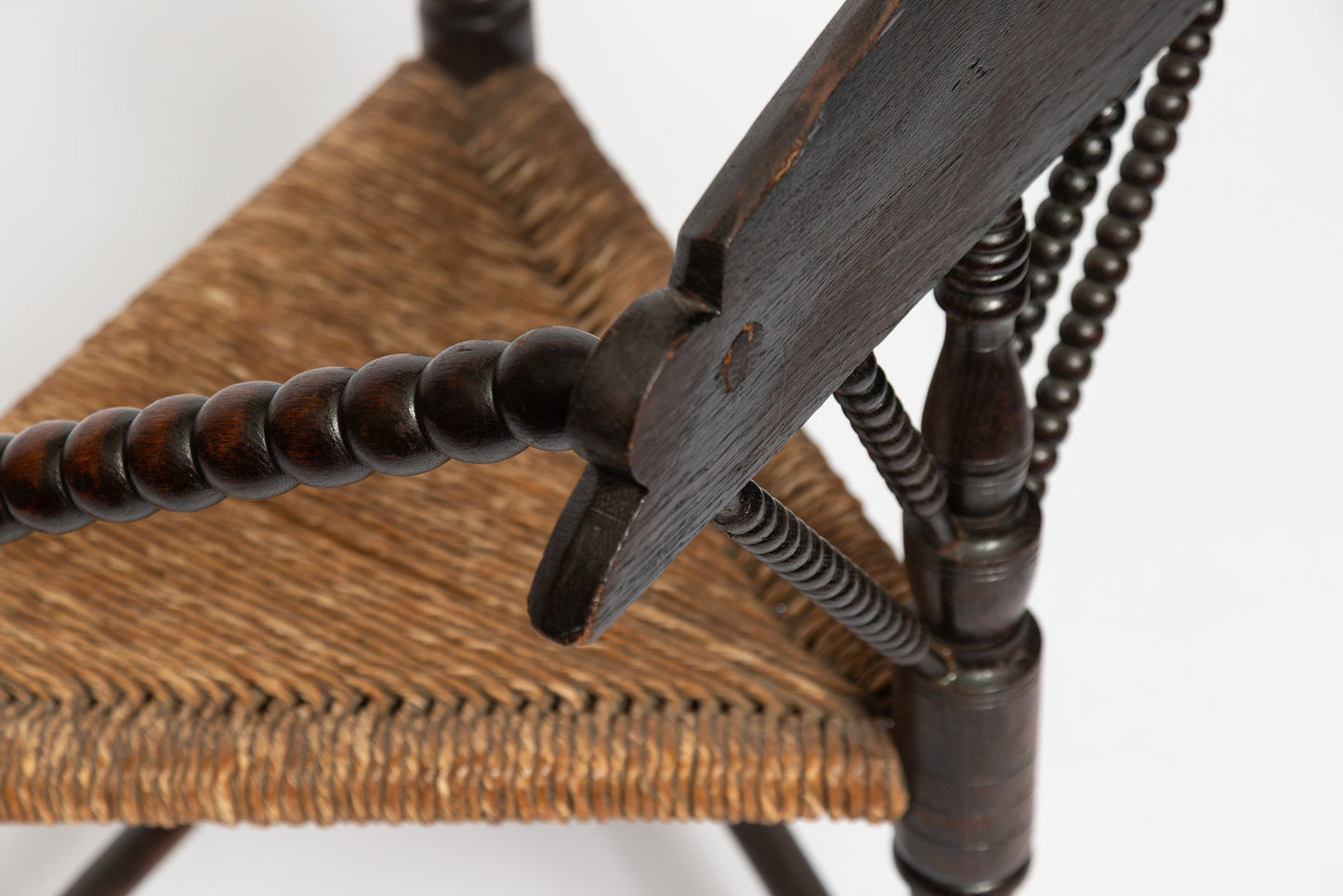Worpswede Armlehnstuhl mit Original Rush Weave & Kiefernholz, 1925