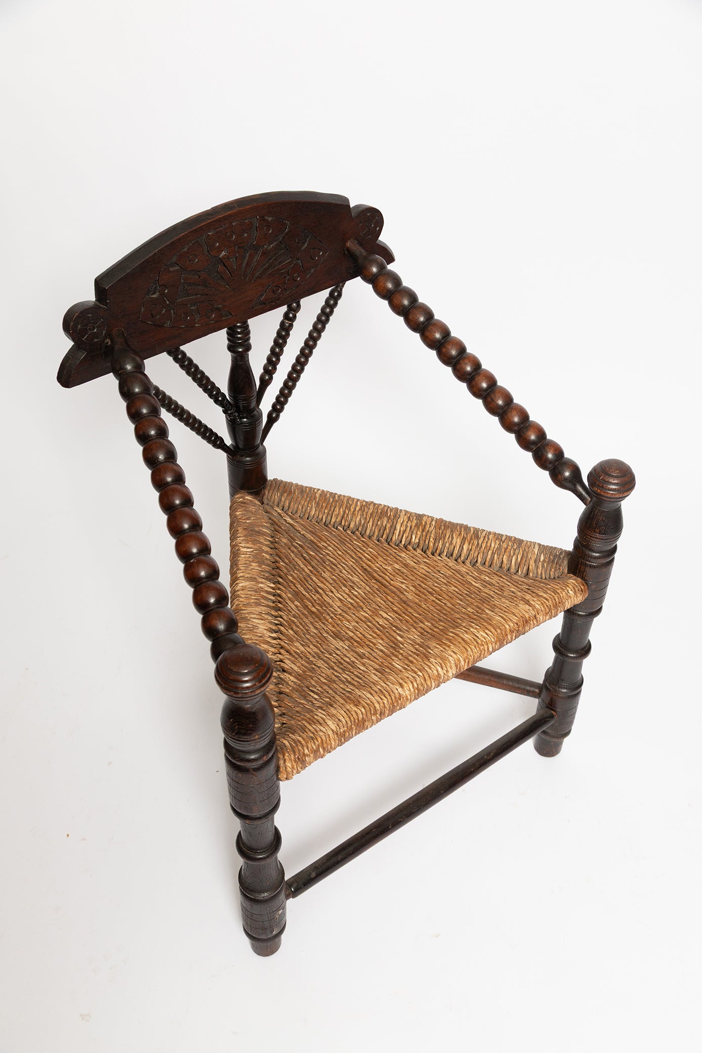 Worpswede Armlehnstuhl mit Original Rush Weave & Kiefernholz, 1925