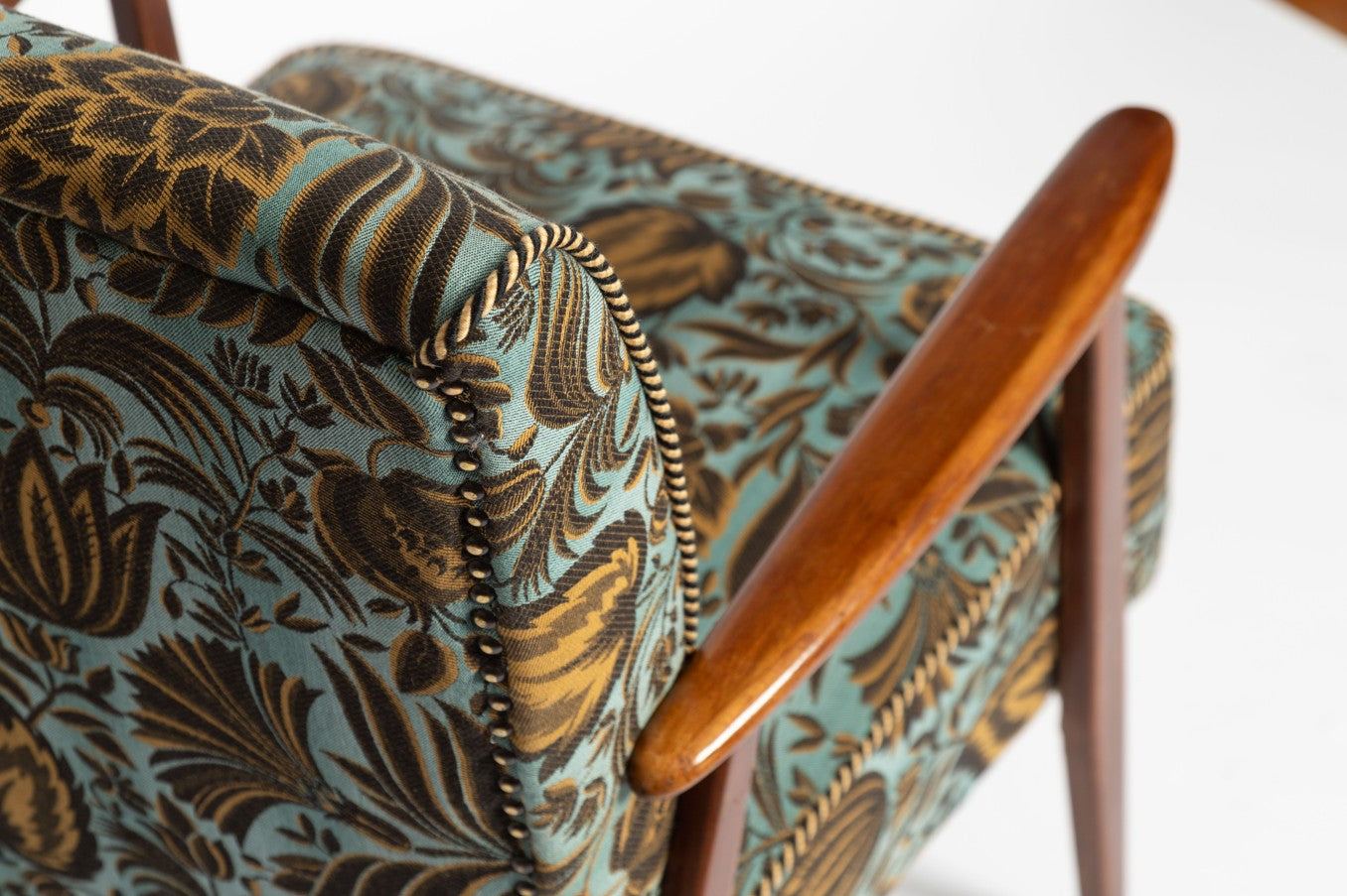 Mid-Century Armlehnstuhl mit Blumenmuster, 1960er