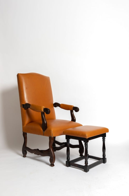 Antiker Italienischer Kaminsessel mit Fußhocker aus Eiche, 1895, 2er Set